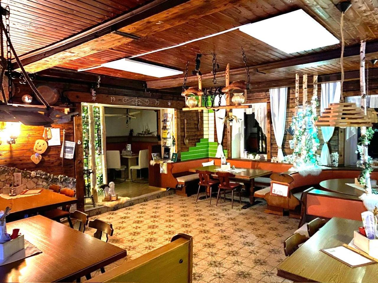 Gasthof Woelger Admont Esterno foto